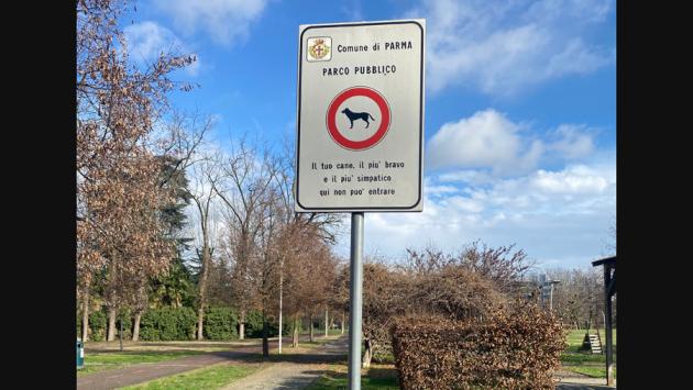 Quel cartello di divieto  per i cani