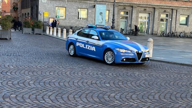 In questura dopo una rissa, aggrediscono gli agenti: arrestati due tunisini pregiudicati e un connazionale minorenne 
