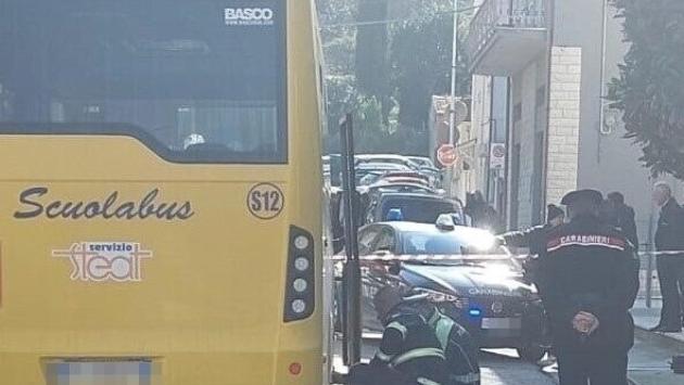 Tragedia nelle Marche: bimbo di un anno e mezzo muore investito da uno scuolabus 