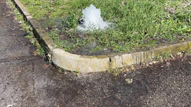 Acqua, che spreco al parco Falcone e Borsellino
