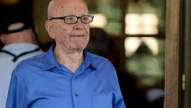 Murdoch ci ripensa e a 93 anni molla la fidanzata 66enne dopo 2 settimane