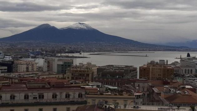 Pazzo meteo, Pasqua con la neve sul Vesuvio