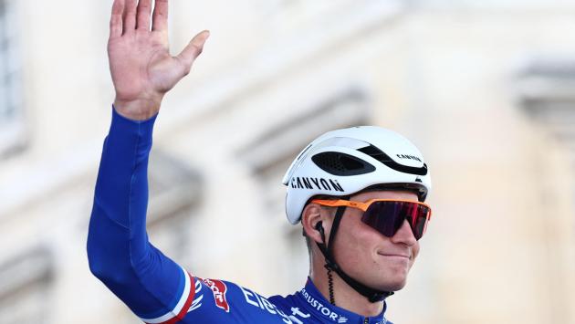 Van der Poel vince la Parigi-Roubaix, Ganna6/o 