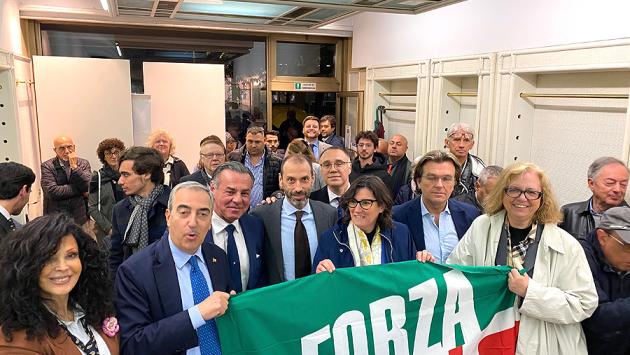Maurizio Gasparri e Rosaria Tassinari in visita a Forza Italia per Salsomaggiore