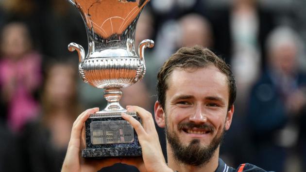 Internazionali d'Italia: Medvedev re di Roma: Rune battuto in finale
