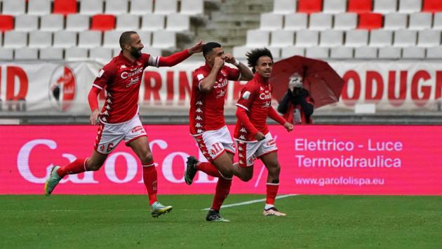 E' il Bari il primo finalista: 1-0 al Sudtirol. E ora il Parma?