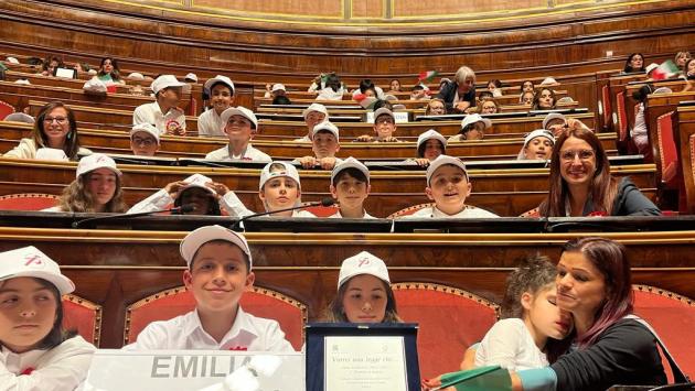 Studenti legislatori per un giorno: premio per la 5ªC dell'«Anna Frank» 