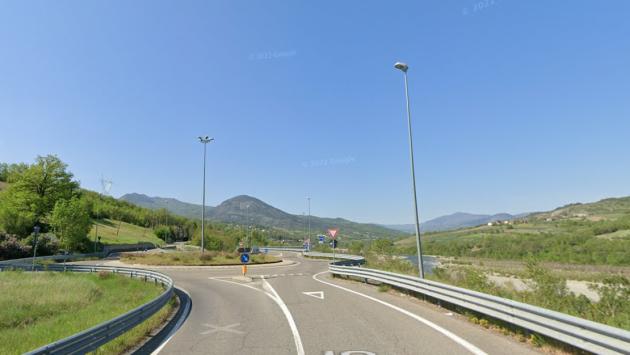 In moto contromano nelle rotatorie e corse a tutta velocità: Youtube, i folli video sulla Piacenza-Genova