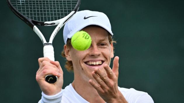 Wimbledon, Sinner batte Galan in tre set, Ai quarti  incontrerà il russo Safiullin