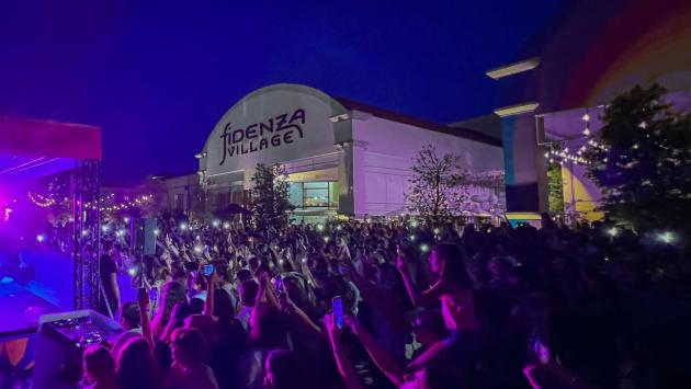 Serata speciale per i 20 anni del Village che supporta il talento dei propri collaboratori