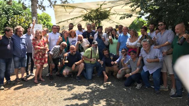 La presa della bottiglia 