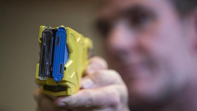 pistola elettrica teser