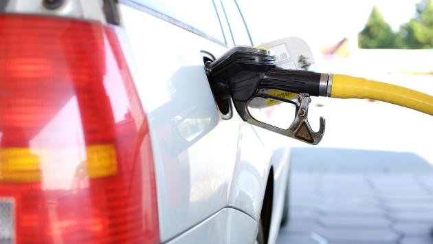 Prezzo medio carburanti: pochi i distributori a Parma in regola con le nuove norme