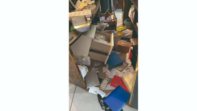 Raid dal parrucchiere: i ladri devastano il locale