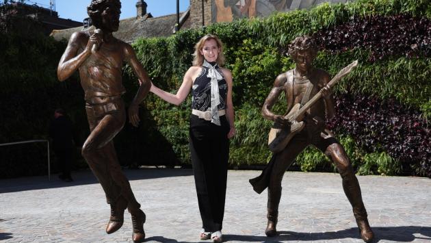 Nella loro città natale, inaugurate le statue di Mick Jagger e Keith Richards