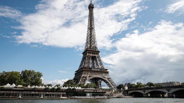 "Allarme bomba", evacuata la Tour Eiffel 
