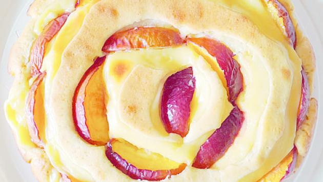 Una delizia estiva: la torta di pesche 