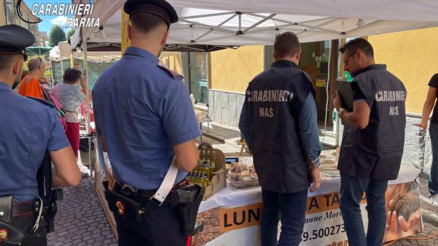 Fiera del fungo, bancarelle a posto. Autisti un po' meno