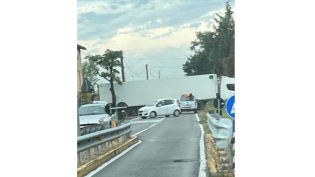 Camion in strada