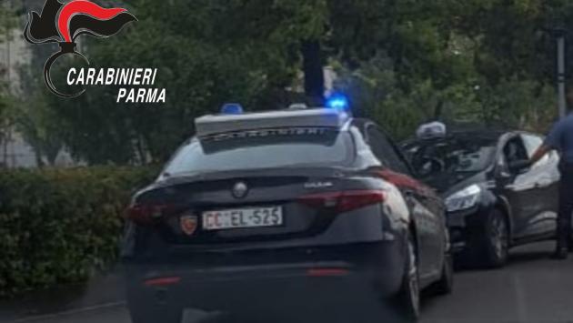 I carabinieri arrestano tre borseggiatori