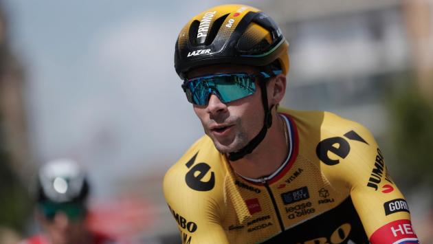 Giro dell'Emilia:  Roglic trionfa a San Luca per la terza volta
