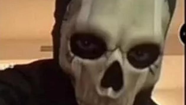 Tiktoker con oltre centomila follower si suicida in diretta.  Spunta l'ombra del cyberbullismo.  aperto un fascicolo