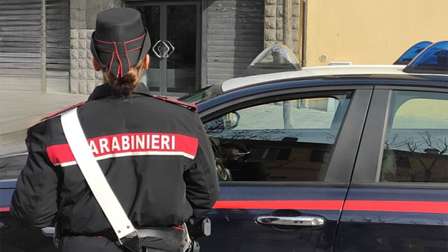 Chiama di continuo i carabinieri per fatti infondati: denunciata