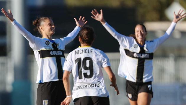 Serie B donne: il Parma schiaffeggia il Verona (7-1). Le gialloblù sono quarte in campionato