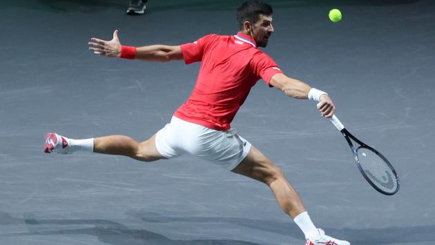 Coppa Davis, Djokovic trascina la Serbia alla vittoria contro la Gran Bretagna. Sabato la semifinale contro l'Italia