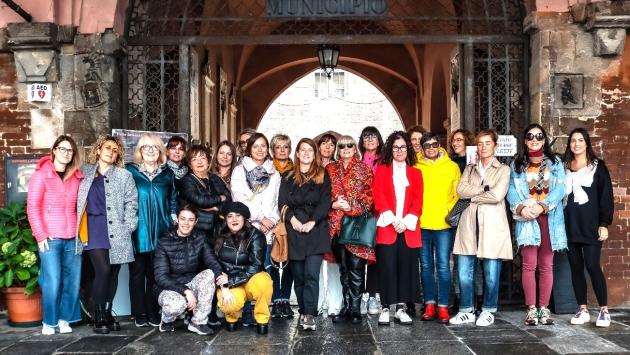 Negozianti in trincea per le donne: il successo della raccolta fondi 