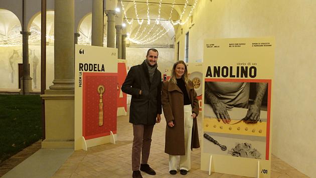 Inaugurata la mostra fotografica  "Storia di un anolino" di Michela Balboni