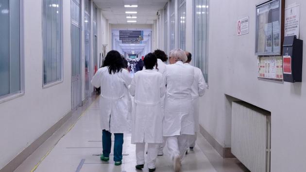 Medici in pensione  a 72 anni.? L'ira dei sindacati e il governo fa marcia indietro