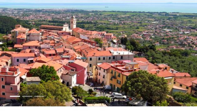 Borgo dell'Appennino si autotassa per riaprire l'unico negozio di alimentari
