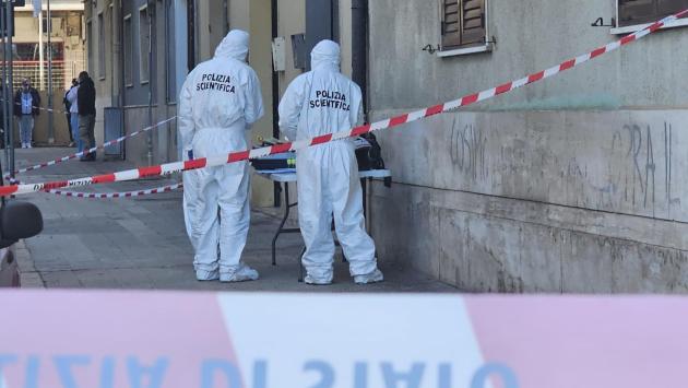 Bari: ucciso a colpi di pistola dal cognato in strada per un litigio legato a un'eredità contesa