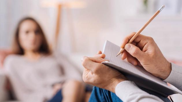 Supporto psicologico per badanti e caregiver sotto stress
