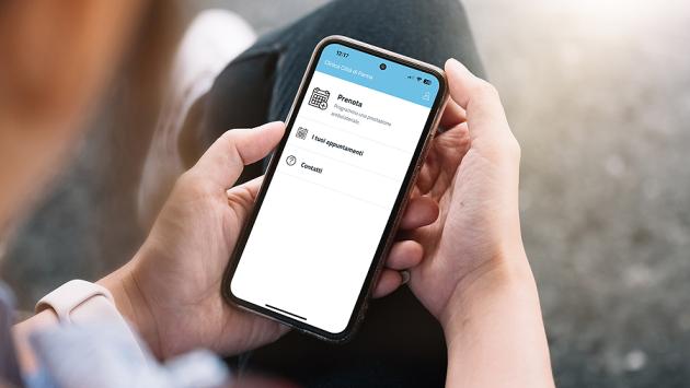 Prenotare visite ed esami con un'app sul telefonino è ora possibile alla casa di cura Città di Parma