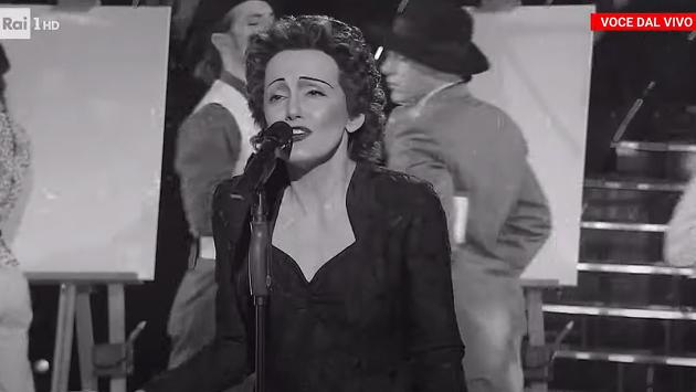 Clelia Cicero canta "La vie en rose" di Edith Piaf - Video