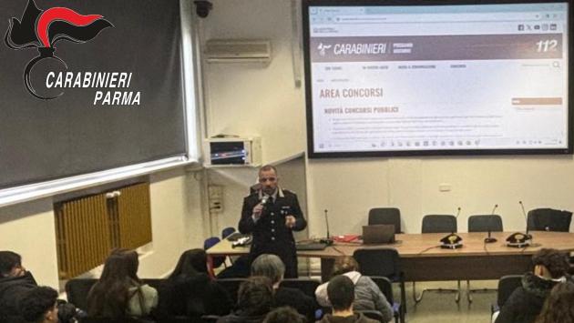 Fidenza: i carabinieri incontrano gli studenti del «Berenini»
