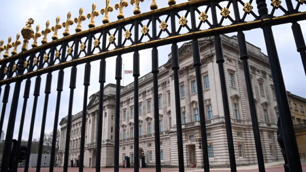 Polemica sui media, Buckingham Palace meno tassato di un trivani