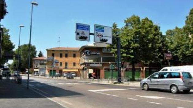 Senso unico alternato , possibili rallentamenti lungo via Mantova domani a Sorbolo dopo le 9