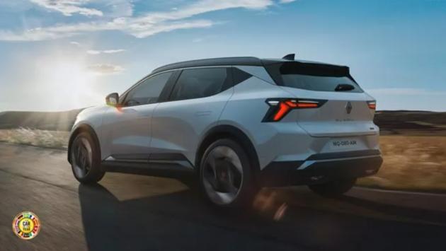 Scenic e-tech electric eletta auto dell'anno 2024