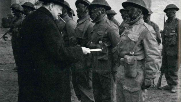 Never surrender: mostra di Mario Vespasiani su Winston Churchill 