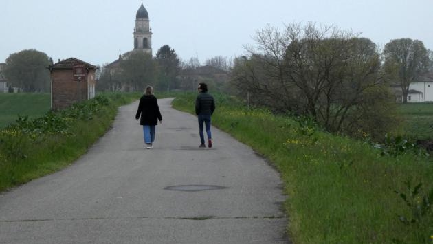 Pasqua uggiosa nelle terre del Po, ma il  pranzo al ristorante batte il maltempo
