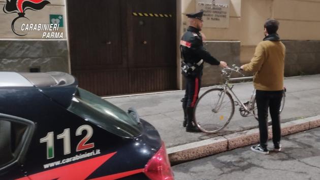 Parma: gli rubano la bici, recuperata dai carabinieri. 18enne denunciato.