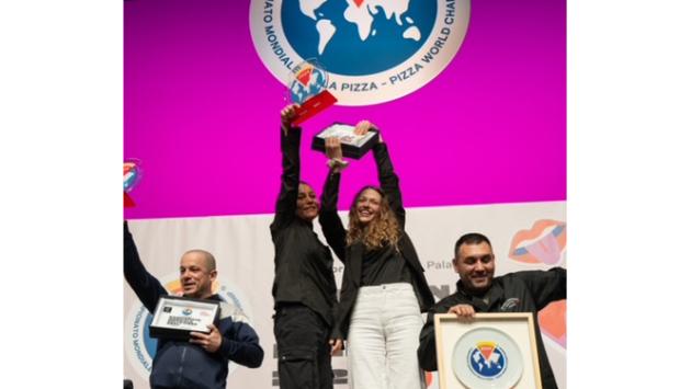 Il campionato mondiale della pizza si tinge di rosa 