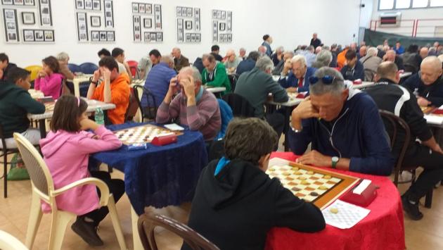 I campionissimi di dama di nuovo in gara al Castelletto