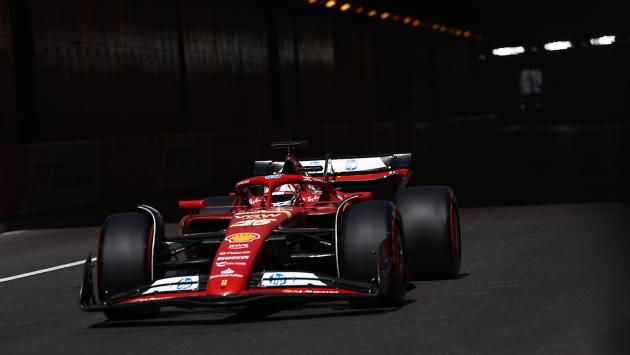 La Ferrari di Leclerc in pole a Monaco. Verstappen solo sesto 