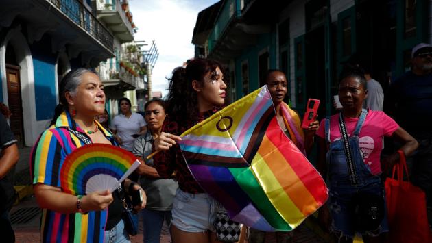 Giornalisti molestati da sconosciuto al Milano Pride