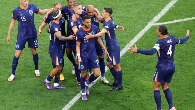 L'Olanda batte la Romania (3-0) e passa ai quarti