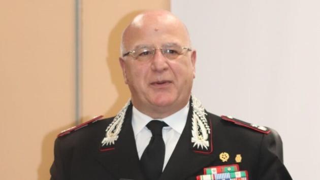 Arrestato il generale dei carabinieri  Liporace: sarebbe stato corrotto con 22mila euro, borse di lusso e biglietti per l'Olimpico e la Scala 